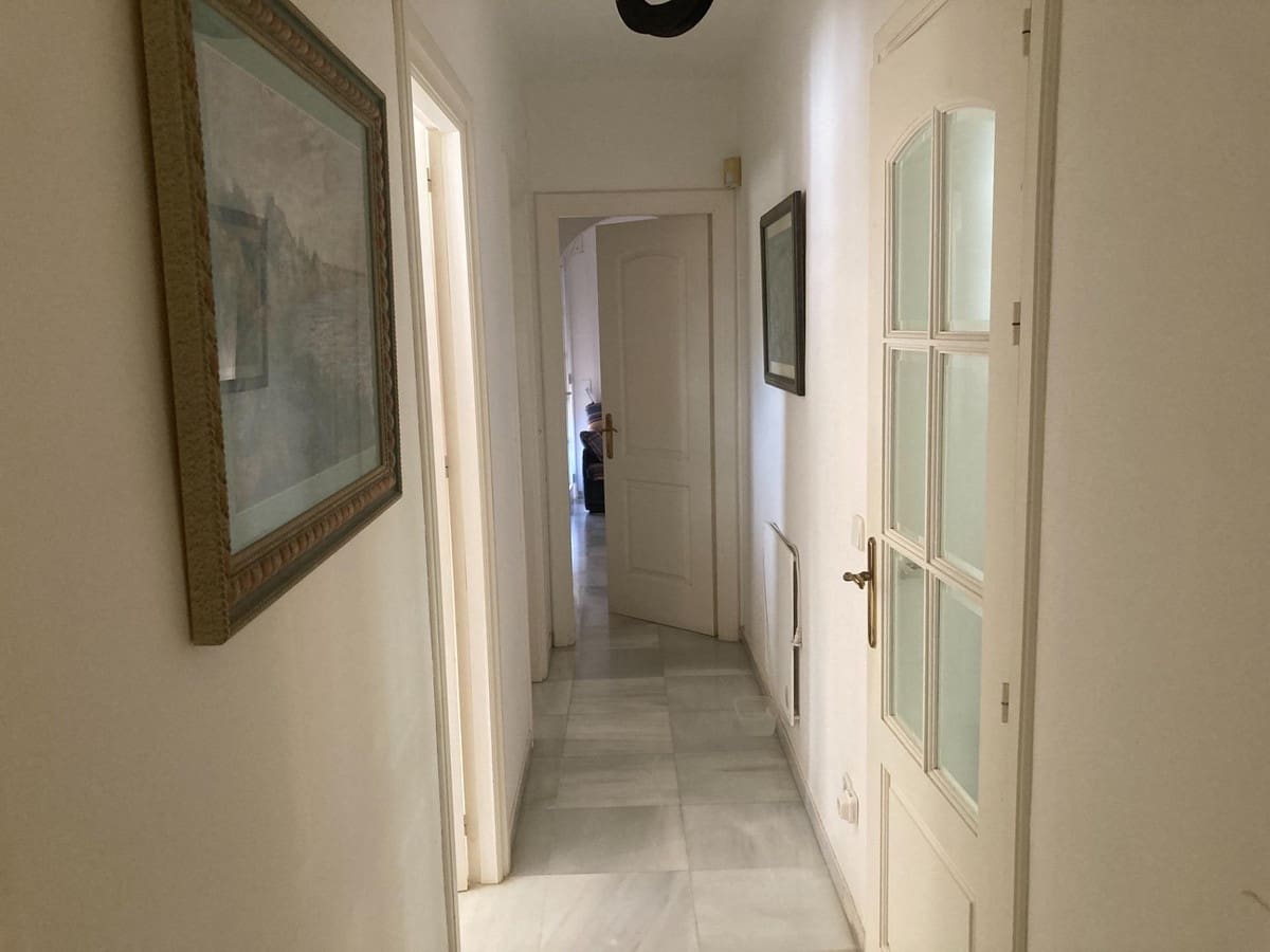 4 soverom Villa til salgs i New Golden Mile med svømmebasseng - € 2 100 000 (Ref: 8736157)