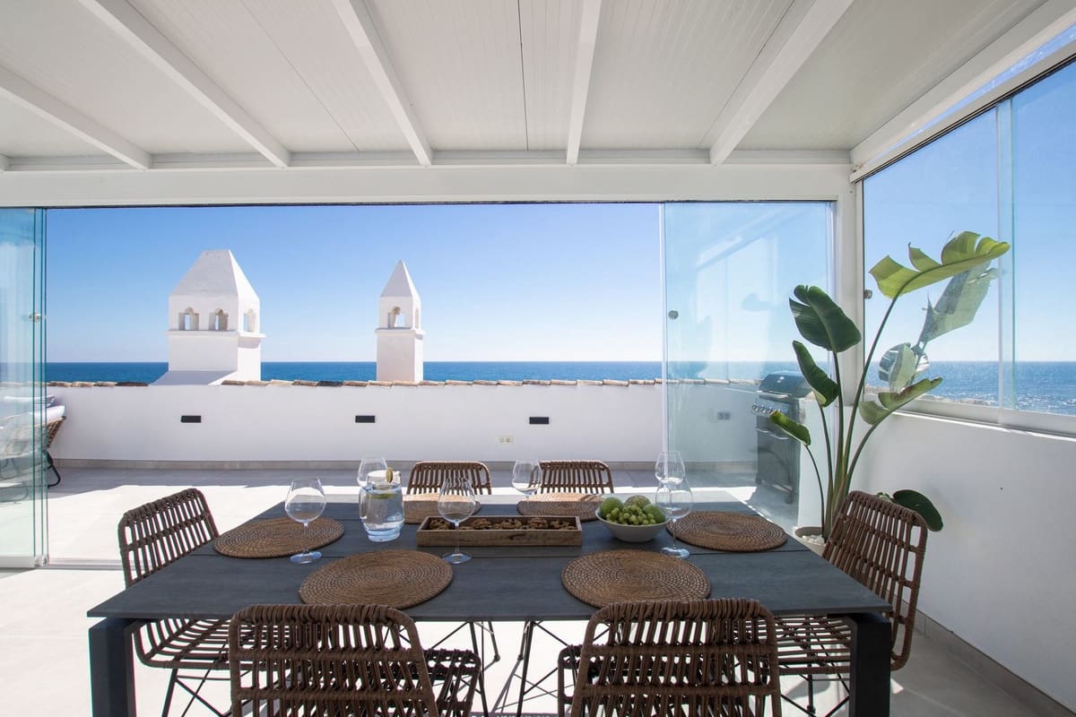 3 quarto Penthouse para venda em Calahonda com piscina garagem - 1 575 000 € (Ref: 8751813)