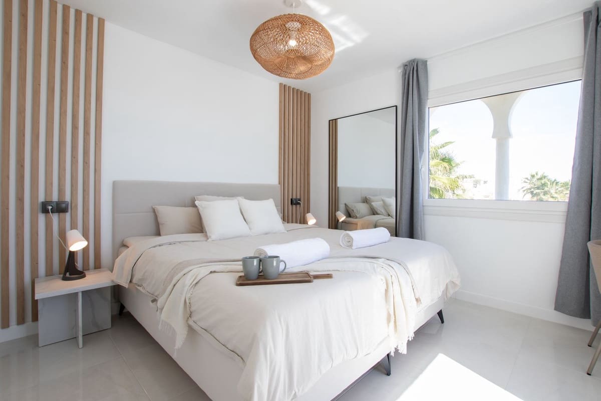 3 quarto Penthouse para venda em Calahonda com piscina garagem - 1 575 000 € (Ref: 8751813)