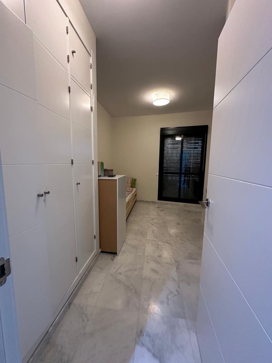 3 quarto Apartamento para venda em New Golden Mile com piscina garagem - 390 000 € (Ref: 8756849)