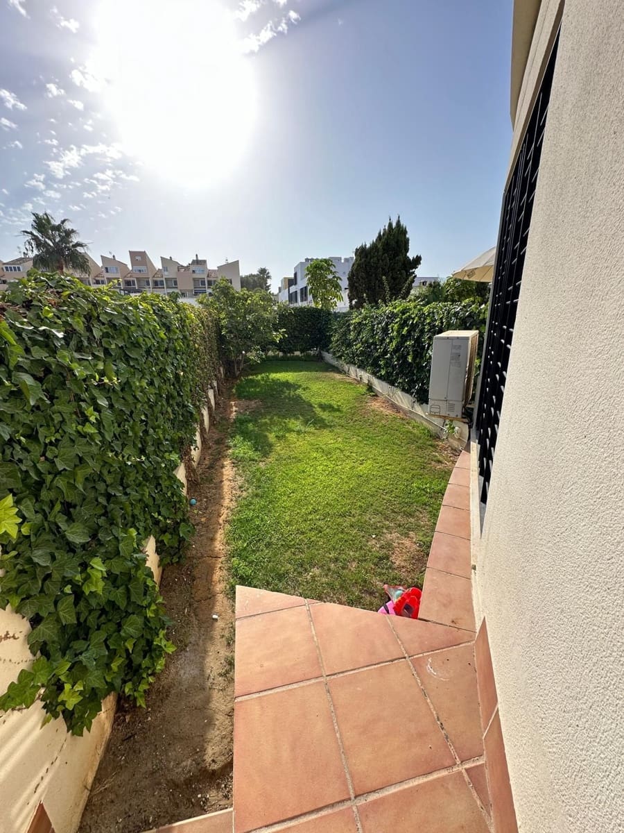 3 quarto Apartamento para venda em New Golden Mile com piscina garagem - 390 000 € (Ref: 8756849)