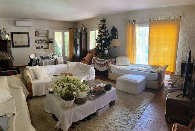 3 soverom Villa til salgs i San Pedro de Alcantara, Marbella med svømmebasseng garasje - € 1 350 000 (Ref: 8756969)