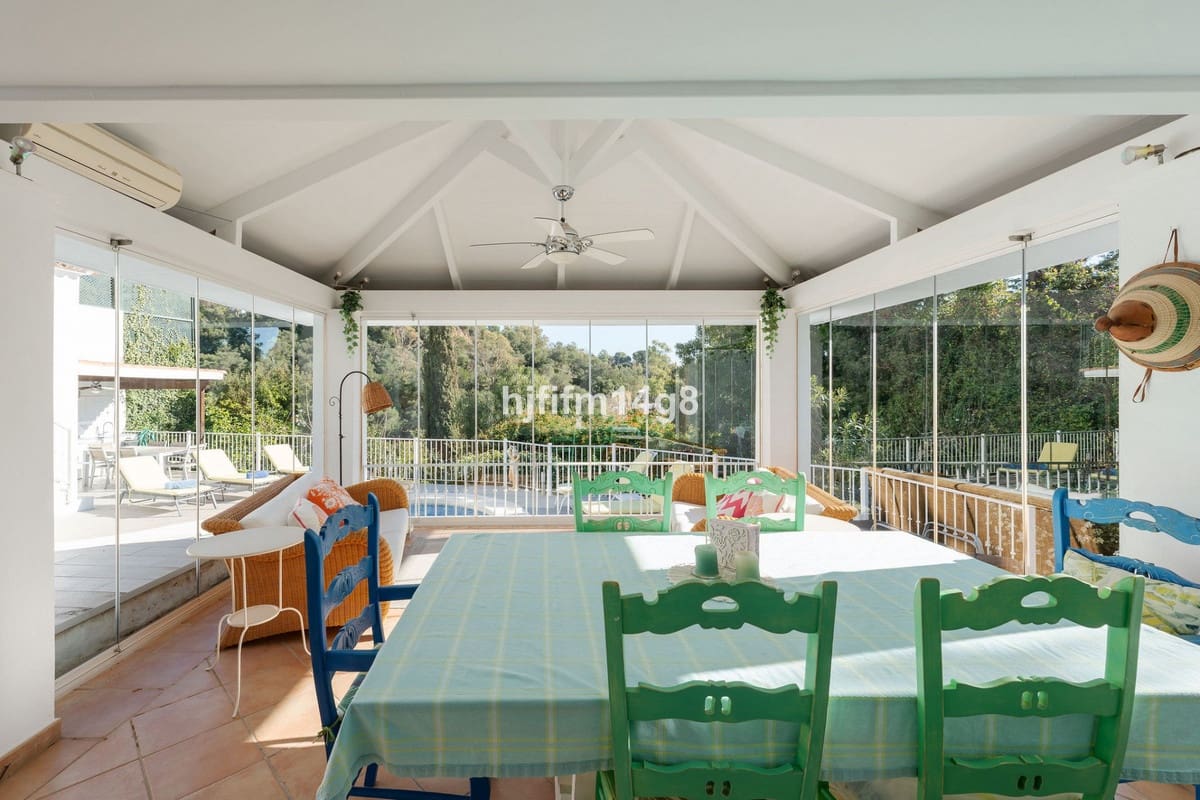 4 quarto Moradia para venda em Benahavis com piscina - 1 625 000 € (Ref: 8762765)