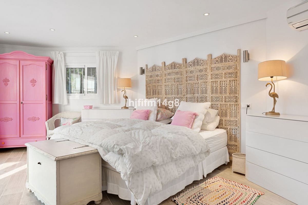 4 quarto Moradia para venda em Benahavis com piscina - 1 625 000 € (Ref: 8762765)