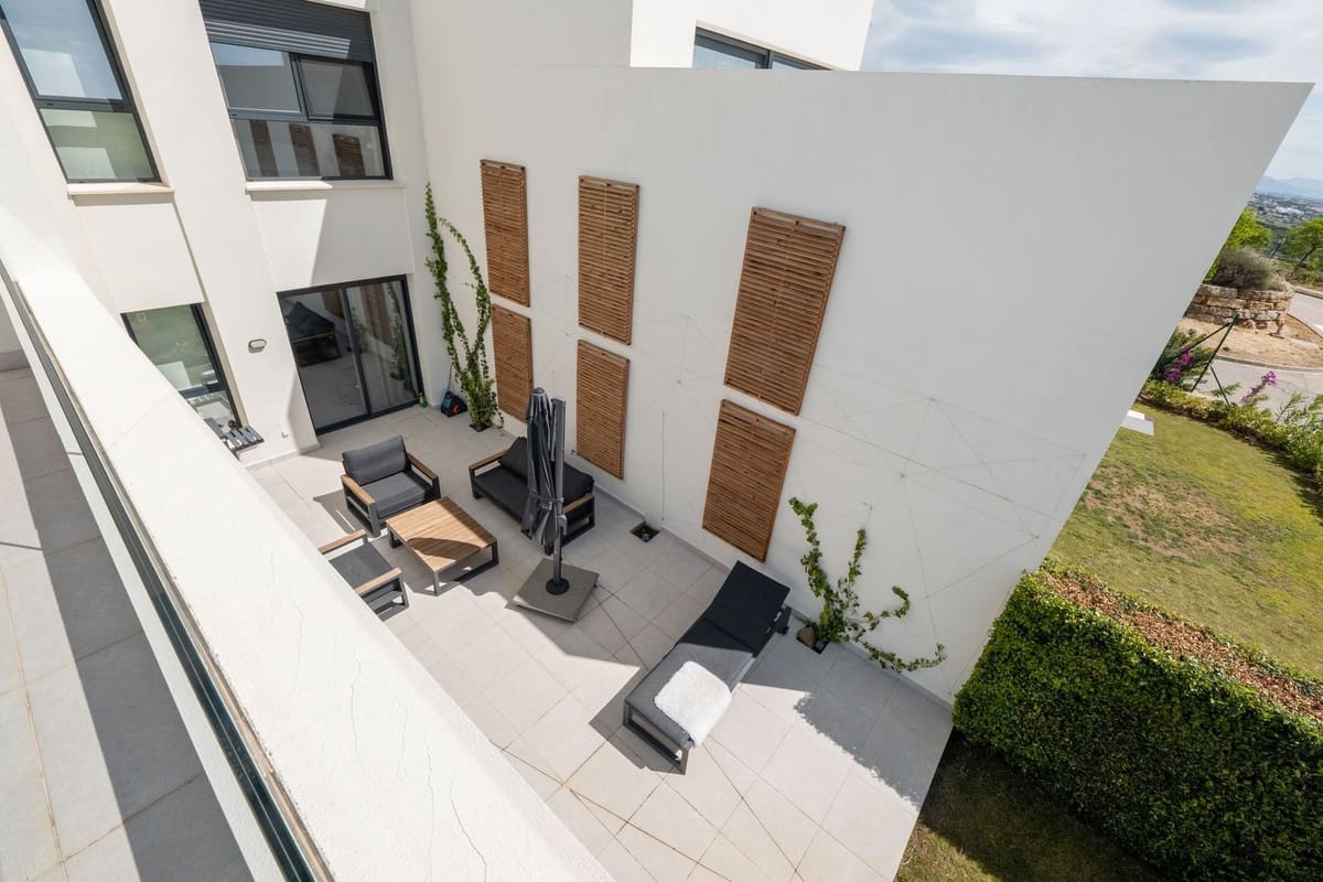 3 soveværelse Byhus til salg i Casares med swimmingpool garage - € 890.000 (Ref: 8774600)