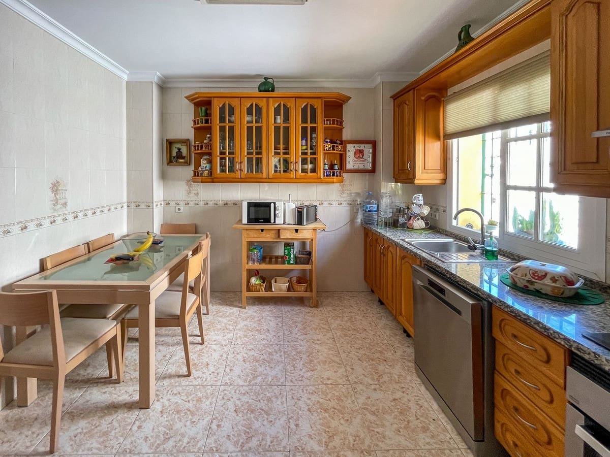 4 chambre Villa/Maison à vendre à Mijas avec piscine garage - 680 000 € (Ref: 8782191)