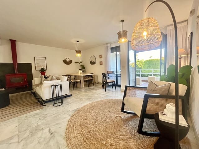 2 soverom Leilighet til salgs i Costalita, Estepona med svømmebasseng garasje - € 540 000 (Ref: 8800297)