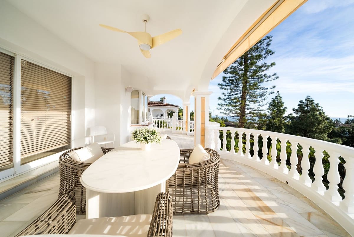 4 soveværelse Villa til salg i El Chaparral med swimmingpool garage - € 1.695.000 (Ref: 8841892)