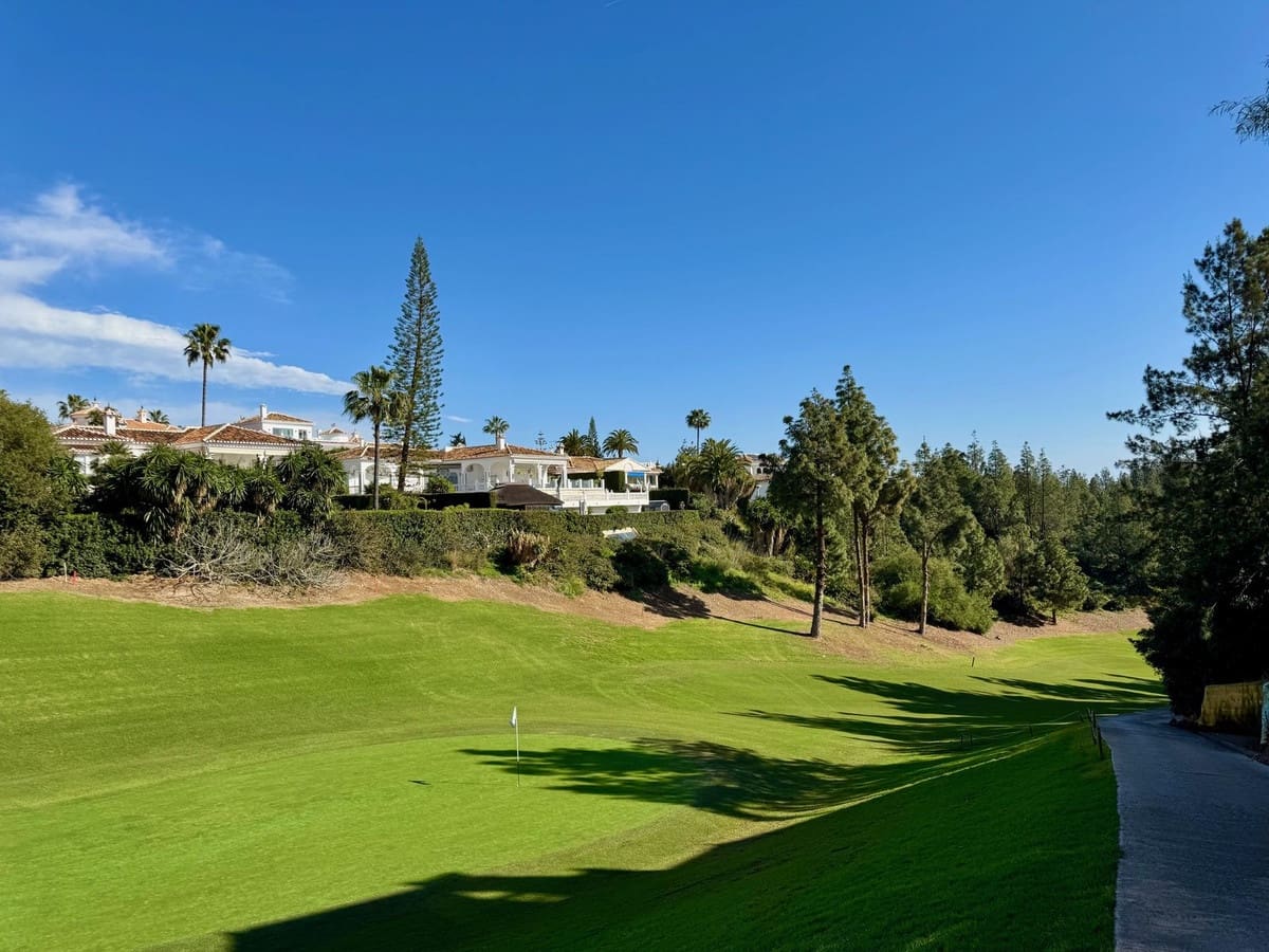 4 soveværelse Villa til salg i El Chaparral med swimmingpool garage - € 1.695.000 (Ref: 8841892)