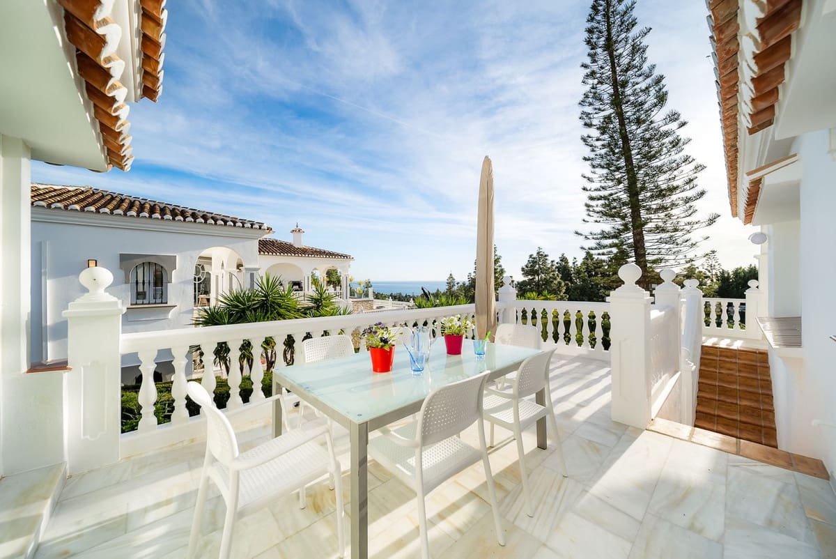 4 soveværelse Villa til salg i El Chaparral med swimmingpool garage - € 1.695.000 (Ref: 8841892)