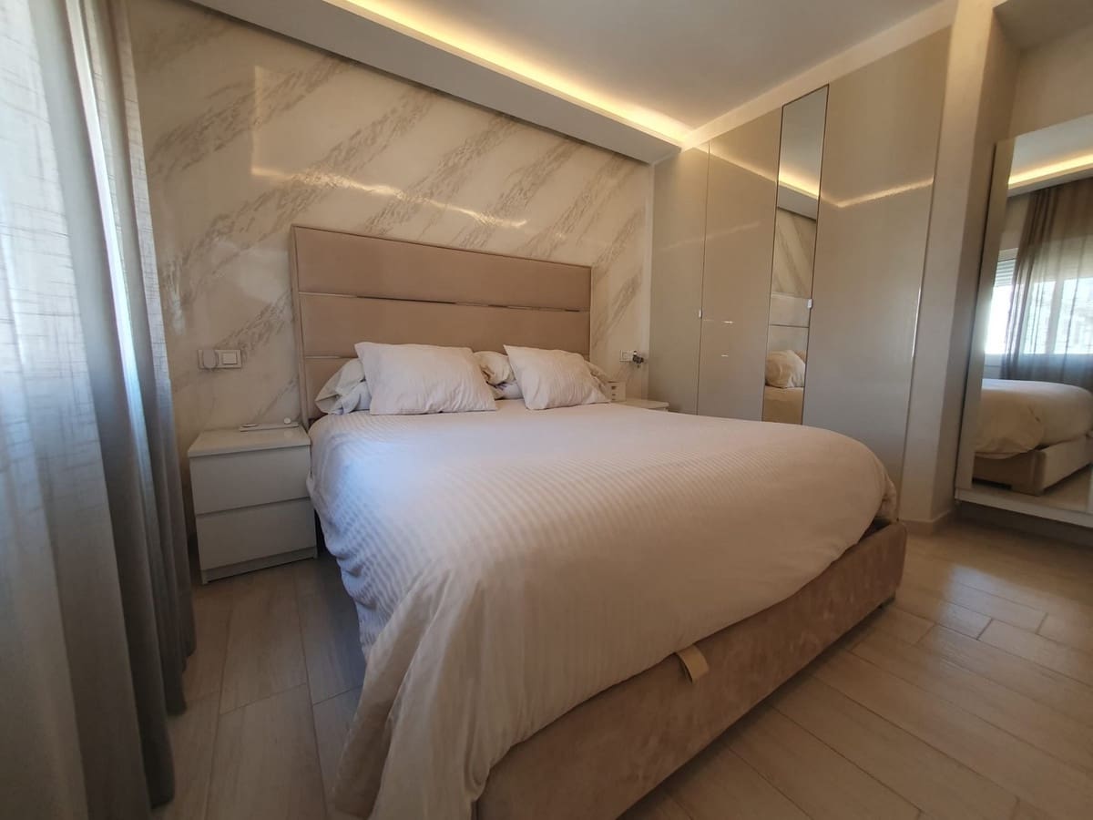 3 soveværelse Penthouse til salg i La Cala de Mijas - € 458.000 (Ref: 8841968)