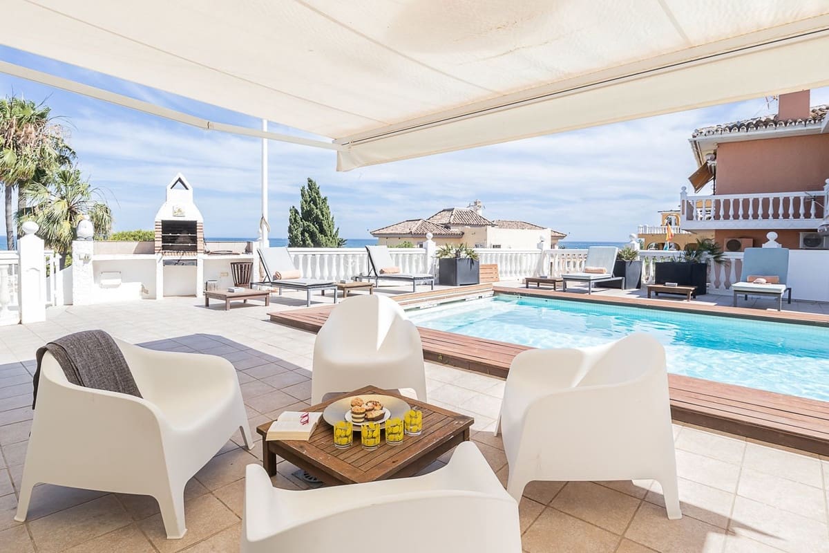 6 soveværelse Villa til salg i La Cala de Mijas med swimmingpool garage - € 1.275.000 (Ref: 8846968)