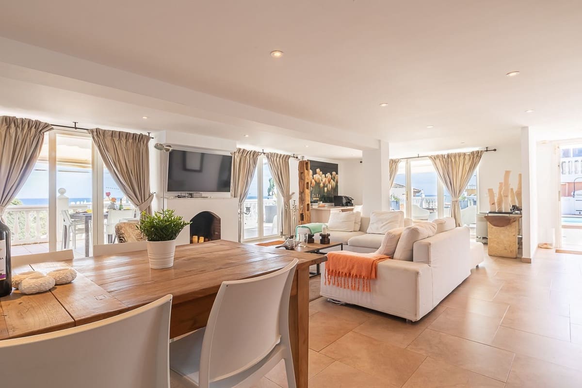 6 soveværelse Villa til salg i La Cala de Mijas med swimmingpool garage - € 1.275.000 (Ref: 8846968)