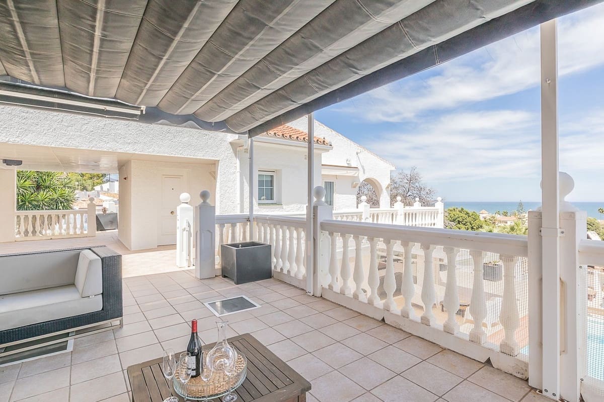 6 soveværelse Villa til salg i La Cala de Mijas med swimmingpool garage - € 1.275.000 (Ref: 8846968)