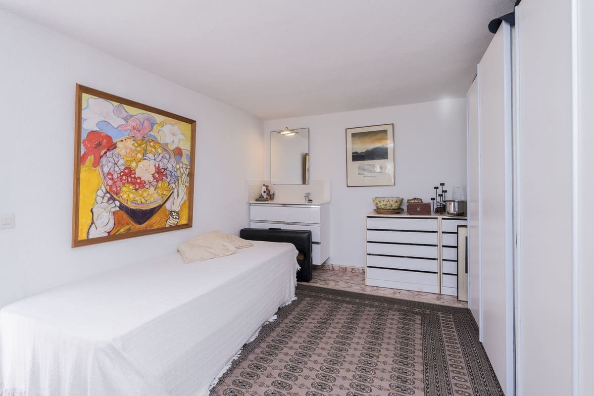 4 soveværelse Villa til salg i La Cala de Mijas med swimmingpool garage - € 1.200.000 (Ref: 8846969)