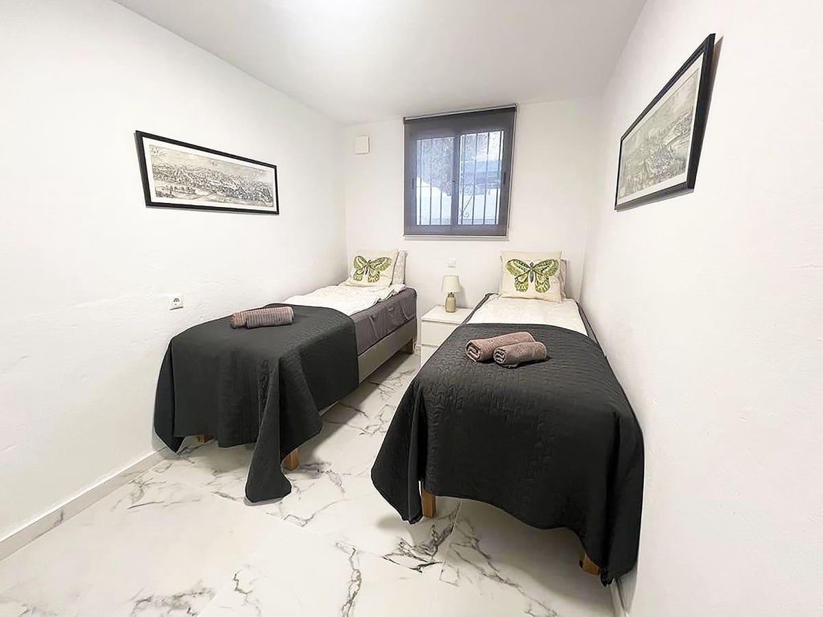 5 sypialnia Willa na sprzedaż w La Cala de Mijas z basenem garażem - 1 375 000 € (Ref: 8848693)