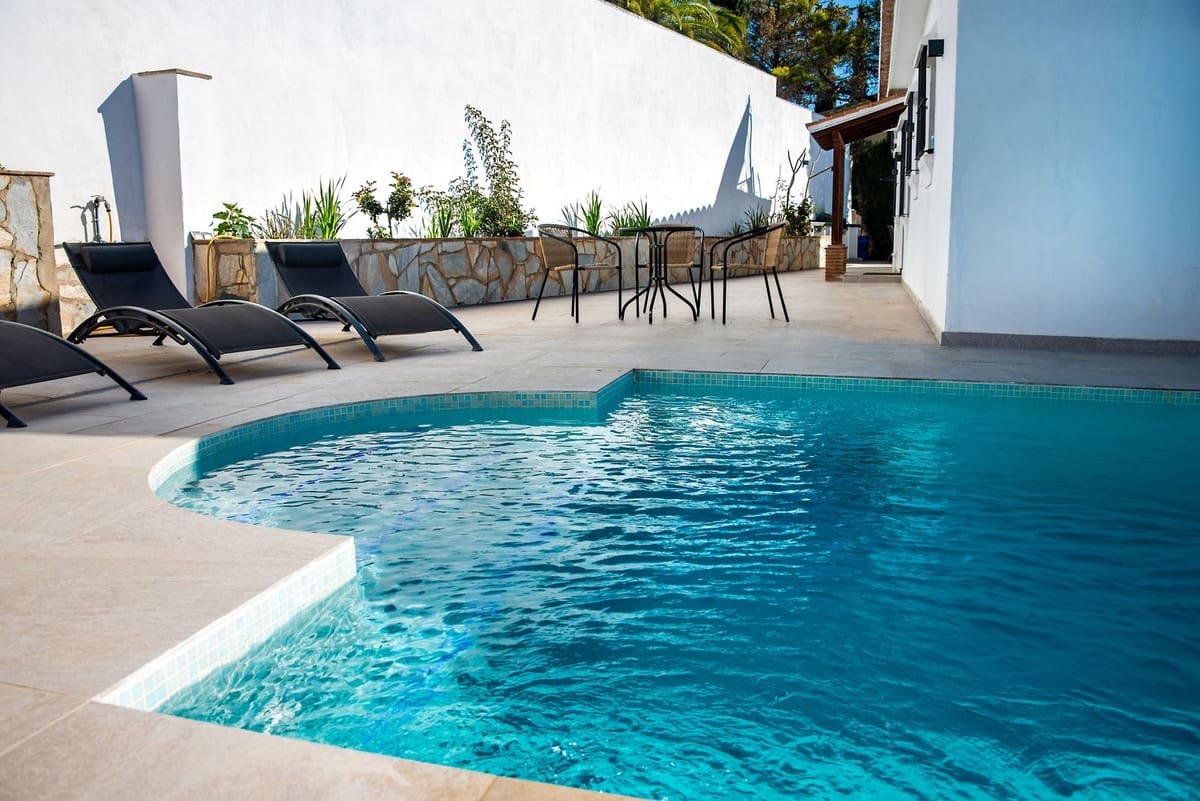 5 sypialnia Willa na sprzedaż w La Cala de Mijas z basenem garażem - 1 375 000 € (Ref: 8848693)