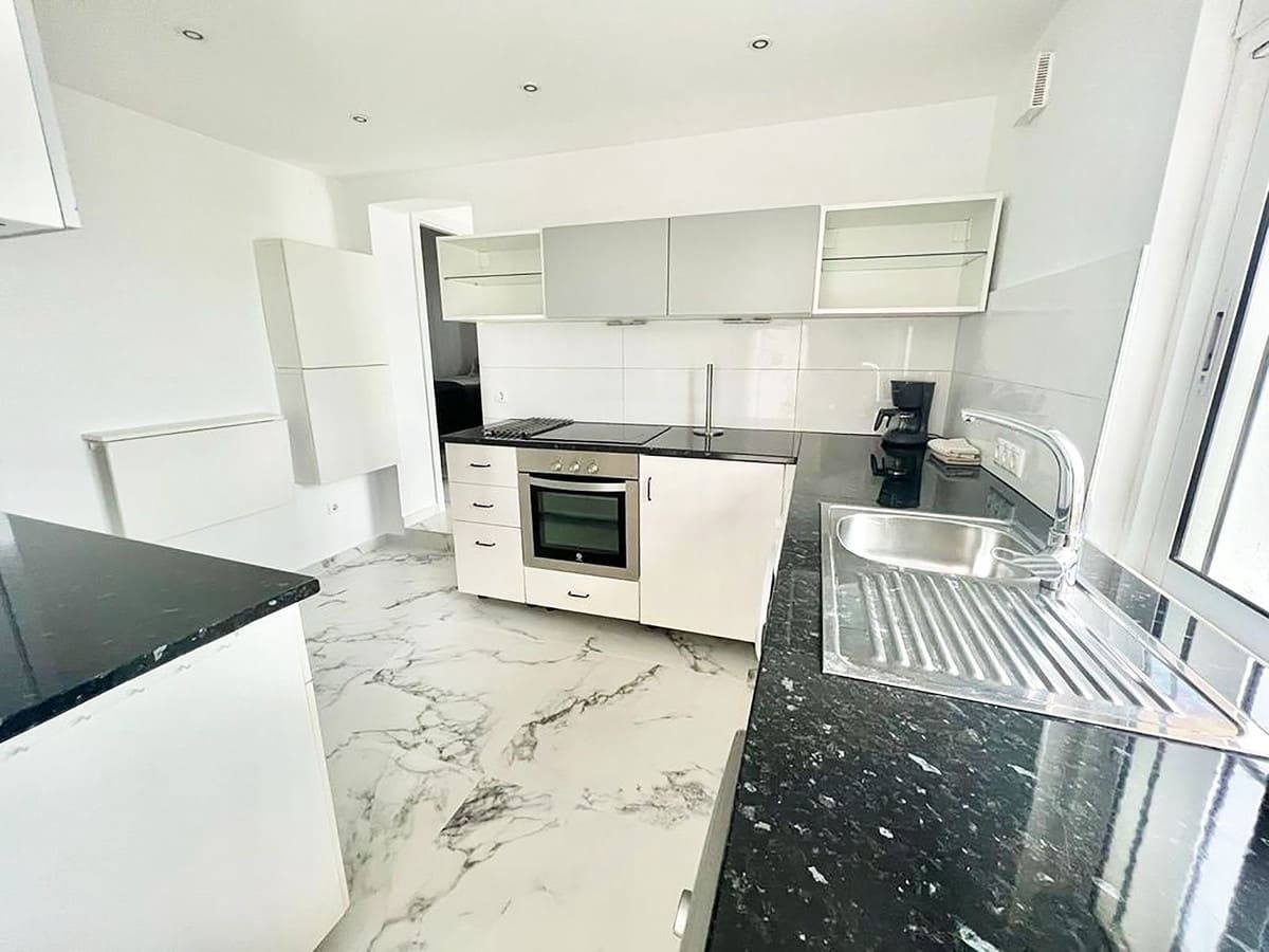 5 sypialnia Willa na sprzedaż w La Cala de Mijas z basenem garażem - 1 375 000 € (Ref: 8848693)