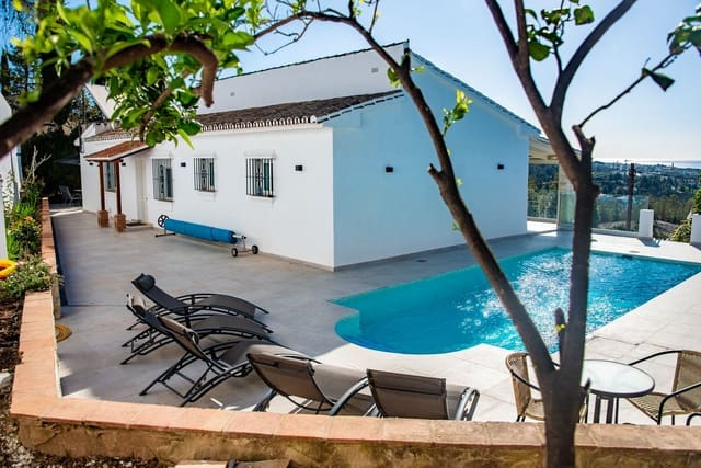 5 sypialnia Willa na sprzedaż w La Cala de Mijas, Mijas z basenem garażem - 1 375 000 € (Ref: 8848693)