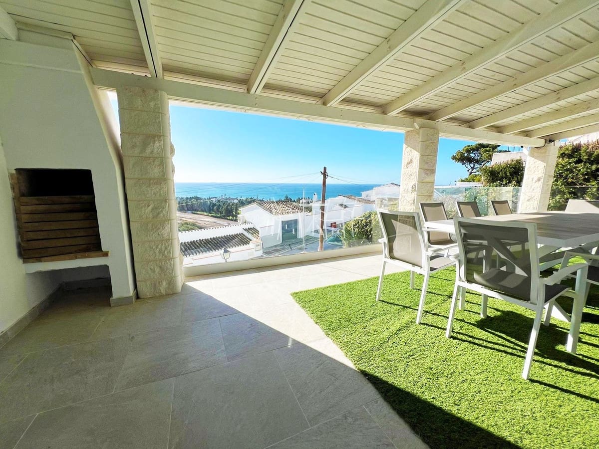 5 sypialnia Willa na sprzedaż w La Cala de Mijas z basenem garażem - 1 375 000 € (Ref: 8848693)