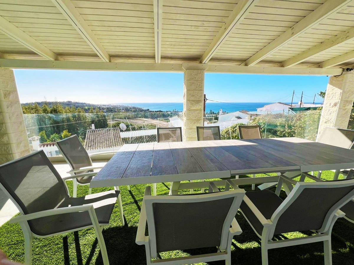 5 sypialnia Willa na sprzedaż w La Cala de Mijas z basenem garażem - 1 375 000 € (Ref: 8848693)