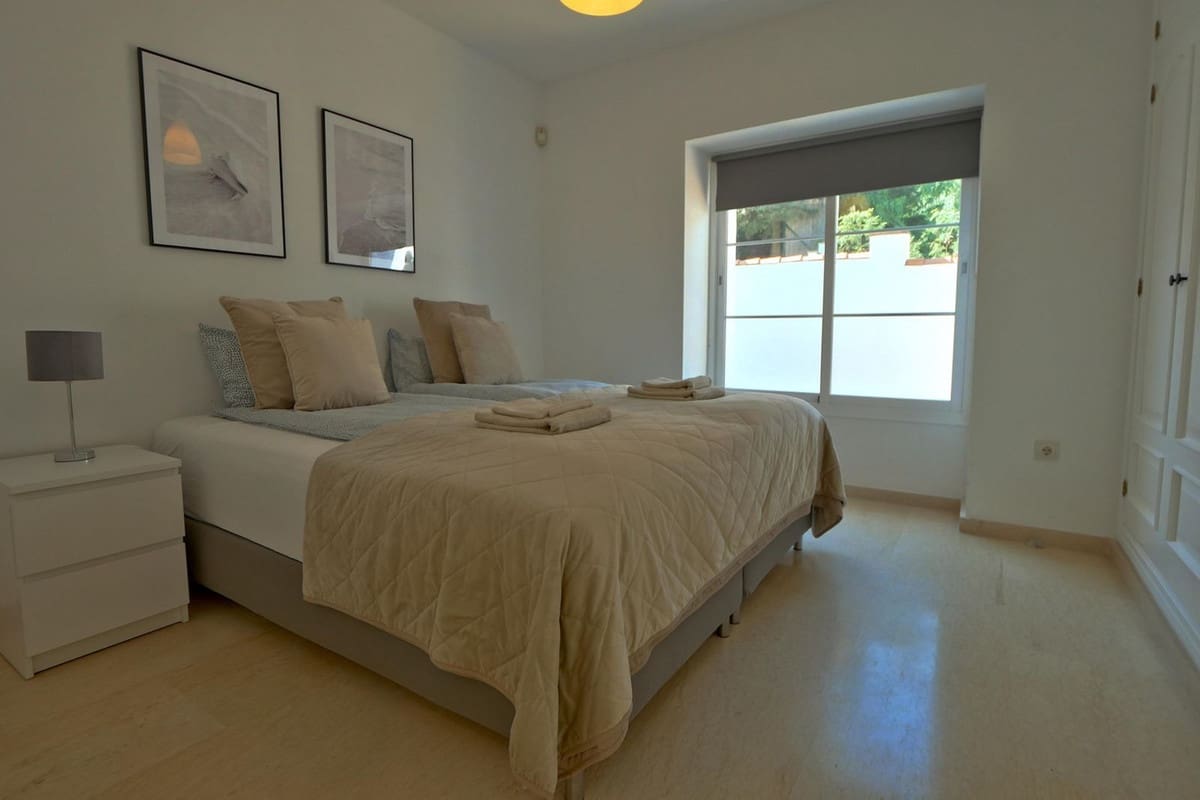 6 soveværelse Villa til salg i La Cala de Mijas med swimmingpool garage - € 1.300.000 (Ref: 8848694)