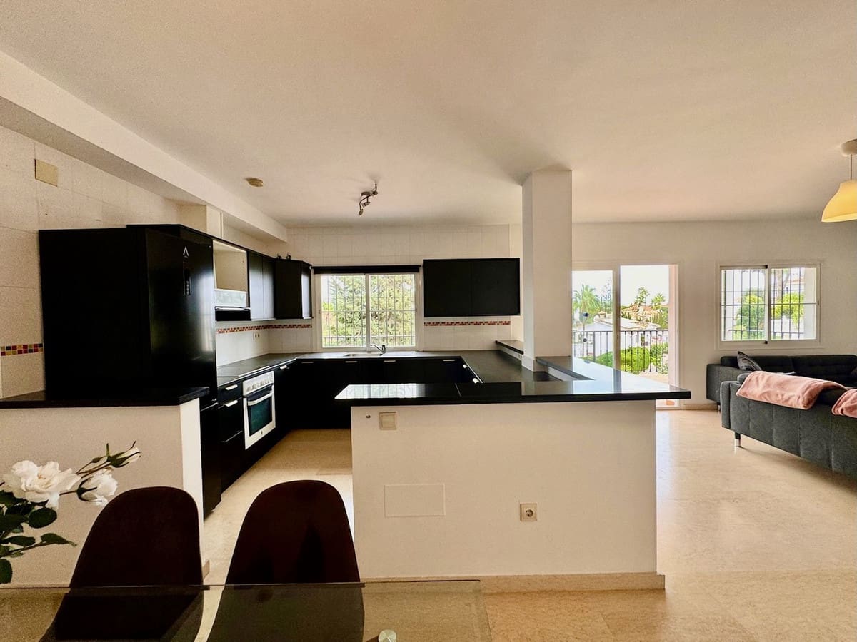 6 soveværelse Villa til salg i La Cala de Mijas med swimmingpool garage - € 1.300.000 (Ref: 8848694)
