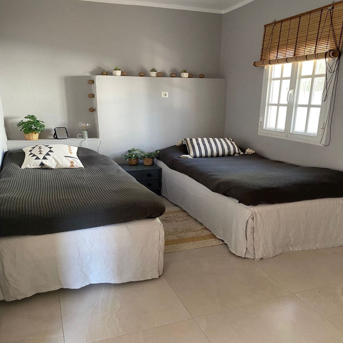 4 bedroom Villa for sale in Calahonda with pool garage - € 1,275,000 (Ref: 8848695)