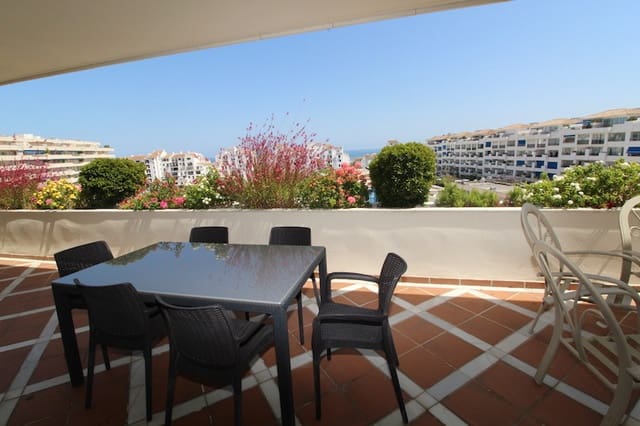 4 soveværelse Penthouse til salg i Puerto Banus, Marbella med swimmingpool garage - € 2.100.000 (Ref: 8866384)