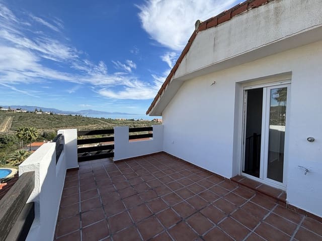 3 Zimmer Penthouse zu verkaufen in La Duquesa / Puerto de la Duquesa, Manilva mit Pool - 384.500 € (Ref: 8882052)