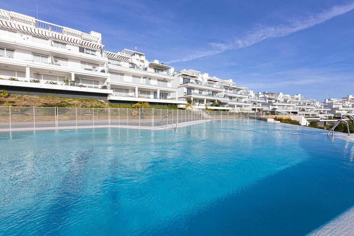 3 soveværelse Penthouse til salg i Cancelada med swimmingpool garage - € 595.000 (Ref: 8920183)