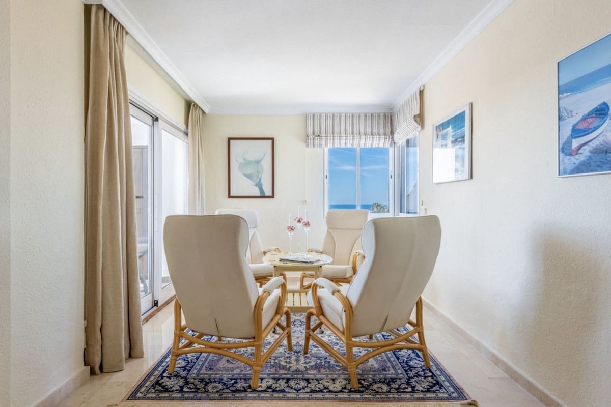 4 soveværelse Lejlighed til salg i La Atalaya med swimmingpool garage - € 679.000 (Ref: 8920809)