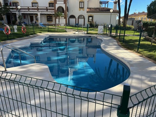3 chambre Appartement à vendre à Calahonda, Mijas avec piscine - 415 000 € (Ref: 8923210)