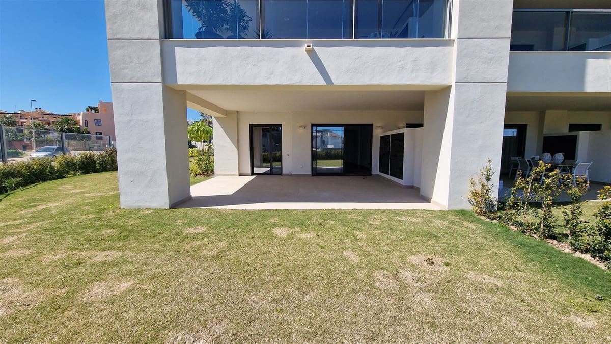 3 bedroom Apartment for sale in Bahia de Casares with pool garage - € 435,000 (Ref: 8927863)