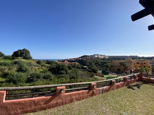 3 quarto Apartamento para venda em San Luis de Sabinillas, Manilva com piscina garagem - 350 000 € (Ref: 8927865)