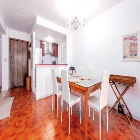 2 soveværelse Lejlighed til salg i La Duquesa / Puerto de la Duquesa, Manilva - € 292.000 (Ref: 8927866)