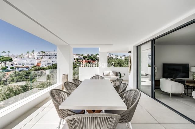 3 soverom Leilighet til salgs i Cabopino, Marbella med svømmebasseng garasje - € 1 100 000 (Ref: 8931387)