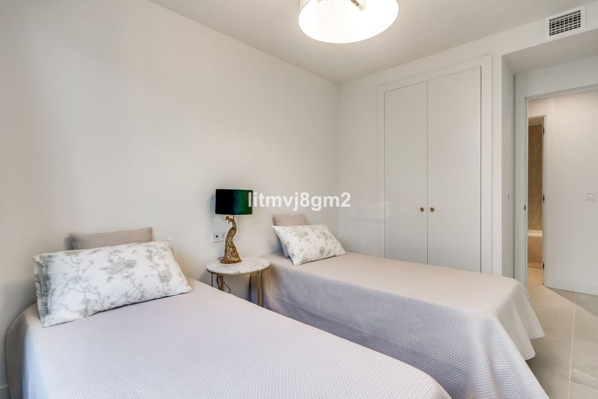 3 chambre Appartement à vendre à Cabopino avec piscine garage - 1 100 000 € (Ref: 8931387)