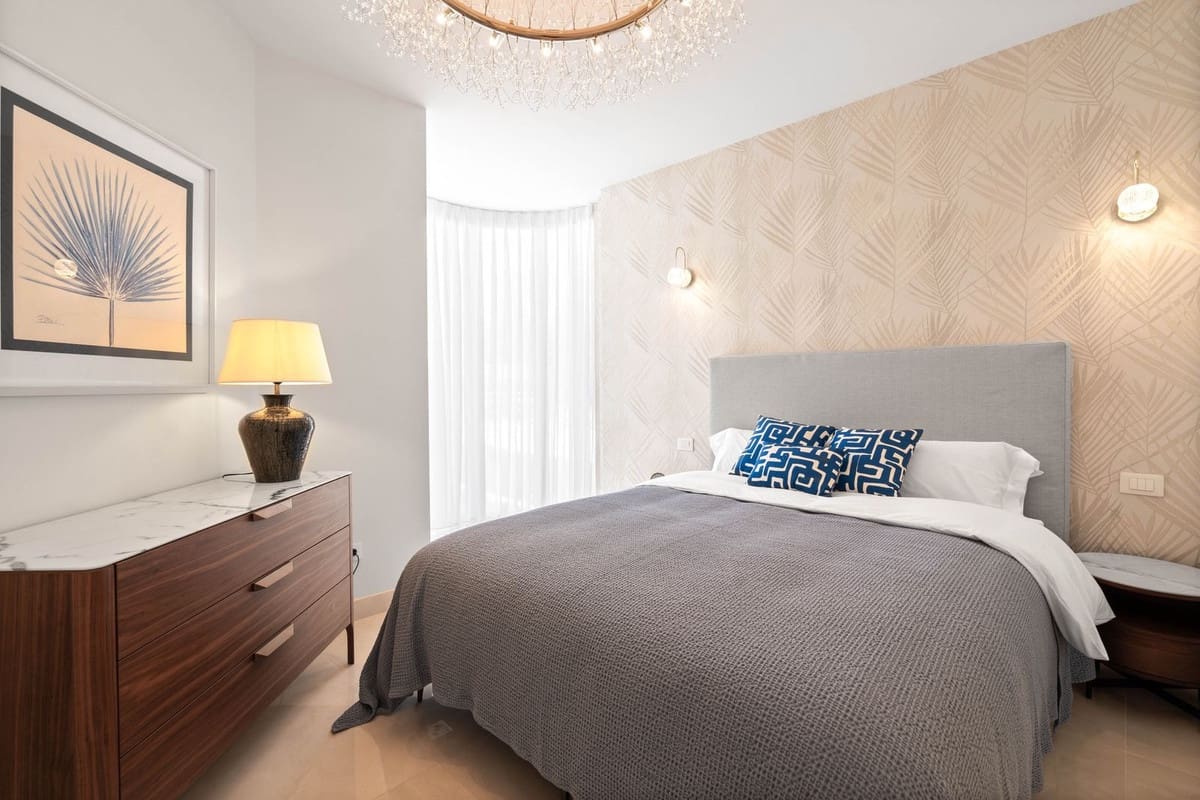 2 bedroom Apartment for sale in New Golden Mile with pool garage - € 850,000 (Ref: 8936036)