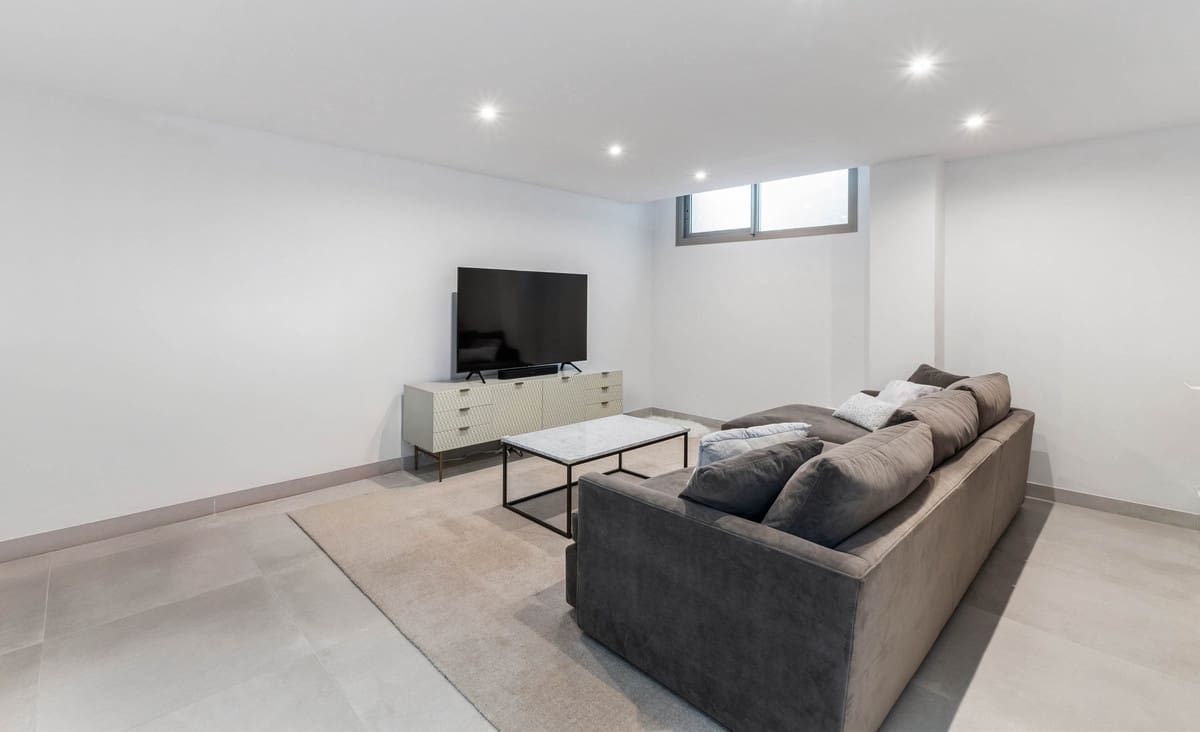 3 soverom Hus til salgs i Guadalmina med svømmebasseng garasje - € 1 295 000 (Ref: 8936118)