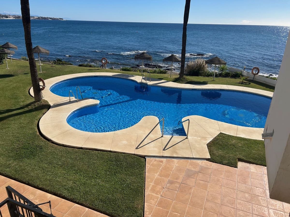 2 soverom Leilighet til salgs i La Cala de Mijas med svømmebasseng garasje - € 499 000 (Ref: 8956397)