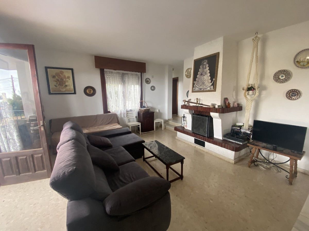 3 soveværelse Villa til salg i La Capellania med swimmingpool garage - € 870.000 (Ref: 8977556)