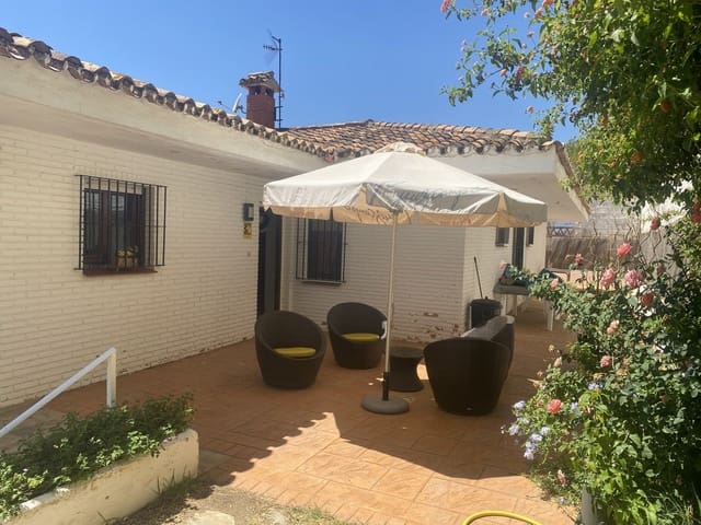 3 sypialnia Willa na sprzedaż w La Capellania, Benalmádena z basenem garażem - 870 000 € (Ref: 8977556)