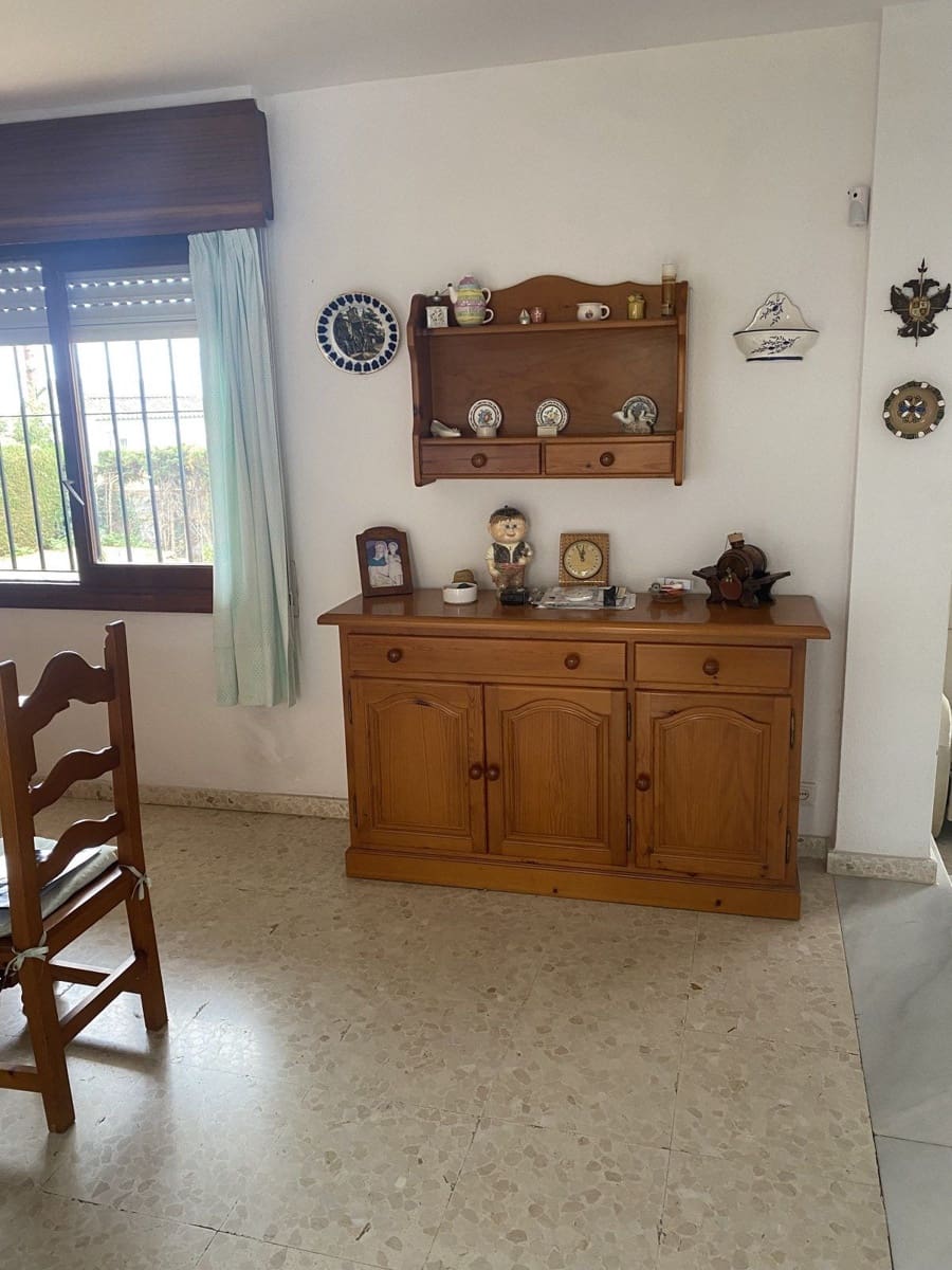 3 soveværelse Villa til salg i La Capellania med swimmingpool garage - € 870.000 (Ref: 8977556)