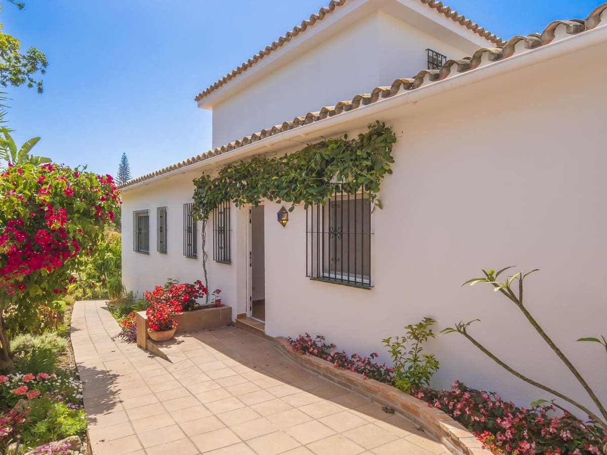 5 camera da letto Villa in vendita in Marbella con garage - 735.000 € (Rif: 8977753)