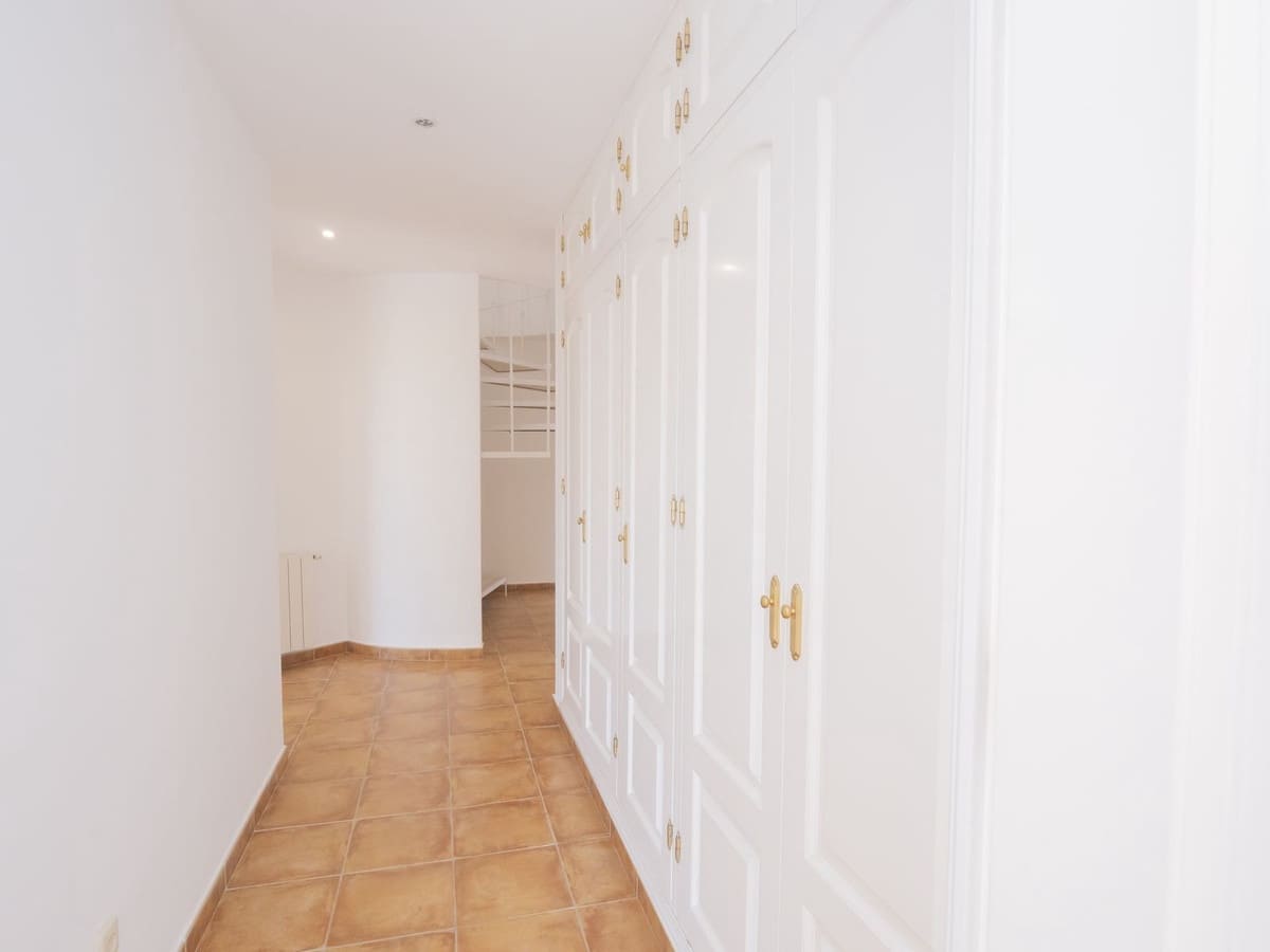 5 camera da letto Villa in vendita in Marbella con garage - 735.000 € (Rif: 8977753)