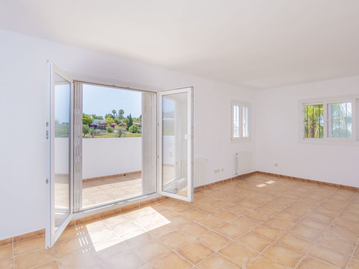 5 camera da letto Villa in vendita in Marbella con garage - 735.000 € (Rif: 8977753)