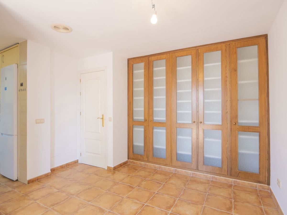 5 camera da letto Villa in vendita in Marbella con garage - 735.000 € (Rif: 8977753)