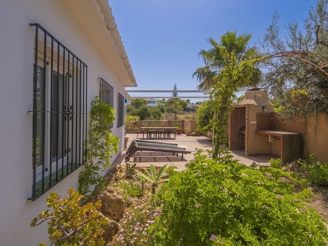 5 quarto Moradia para venda em Marbella com garagem - 735 000 € (Ref: 8977753)