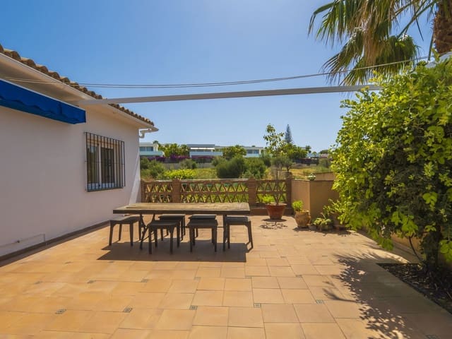 5 quarto Moradia para venda em Marbella com garagem - 735 000 € (Ref: 8977753)